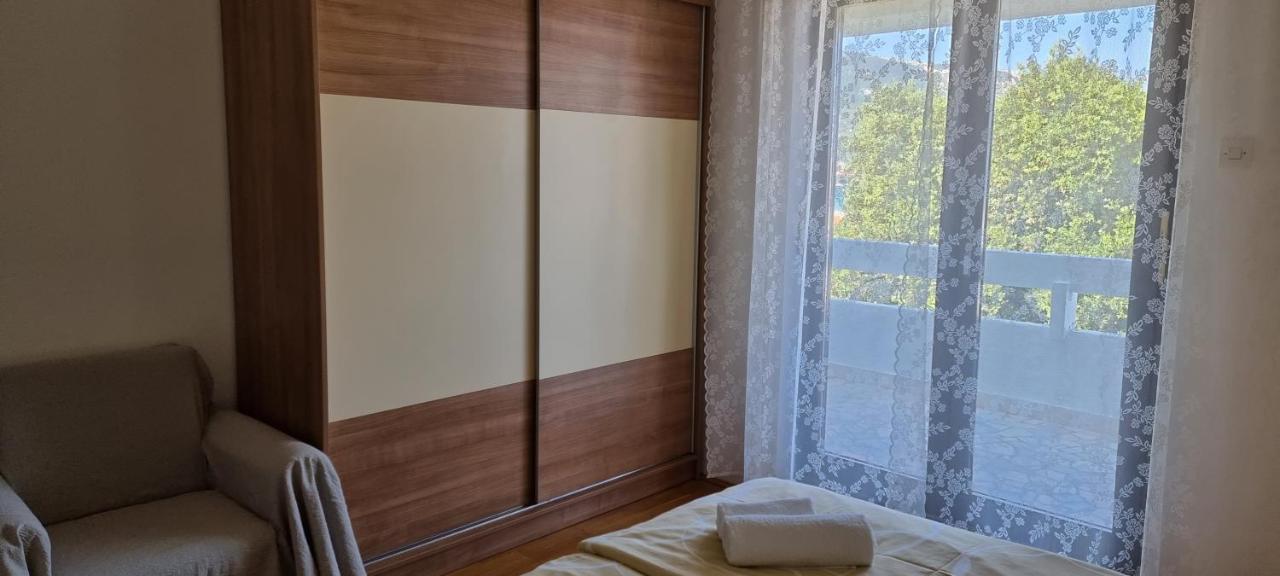 Renata Apartment With A View Baska  Exterior photo